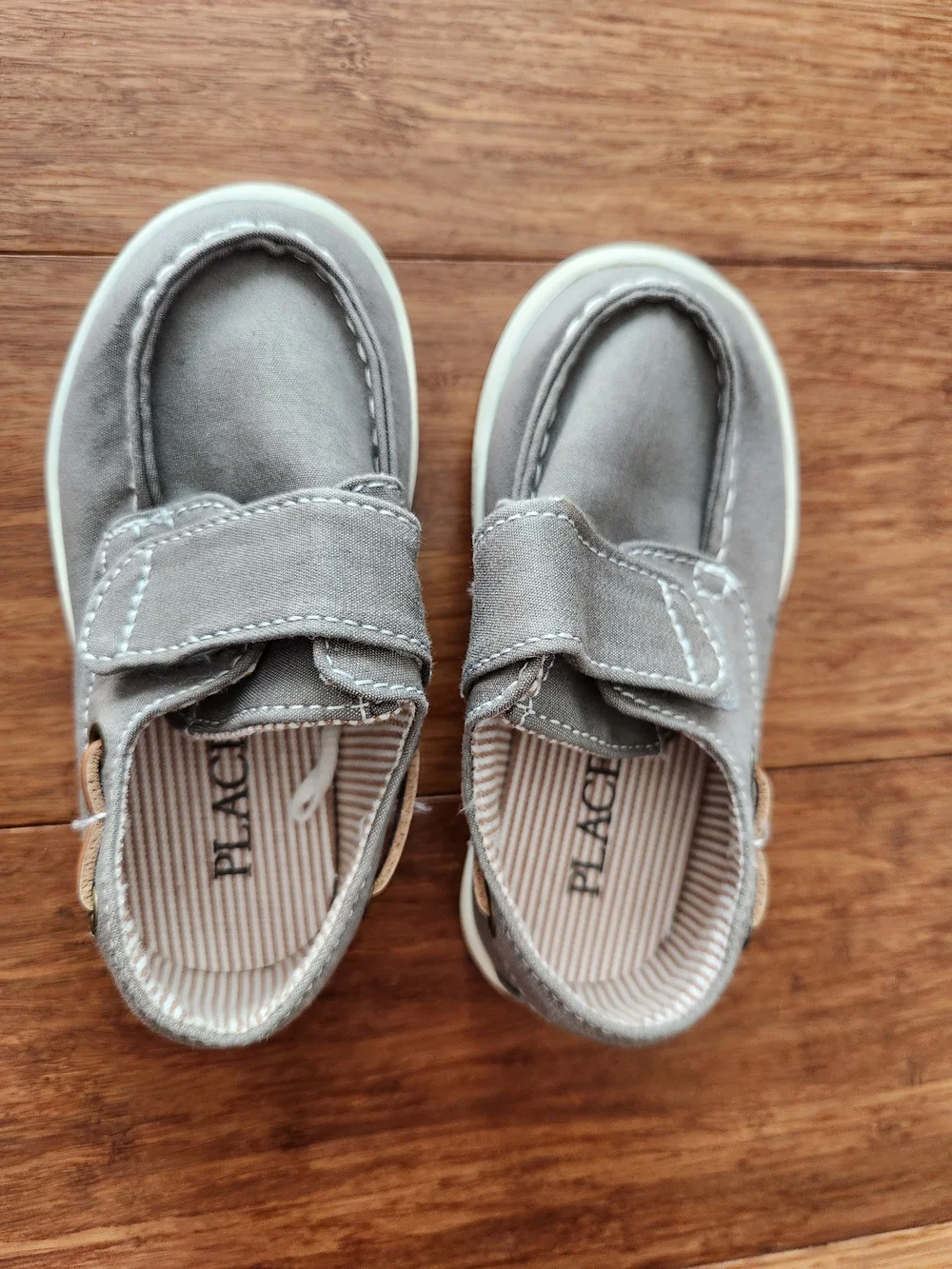 Children's Place Kids Gray Slip-On Shoes with Hook-and-Loop Strap Boys Size 6